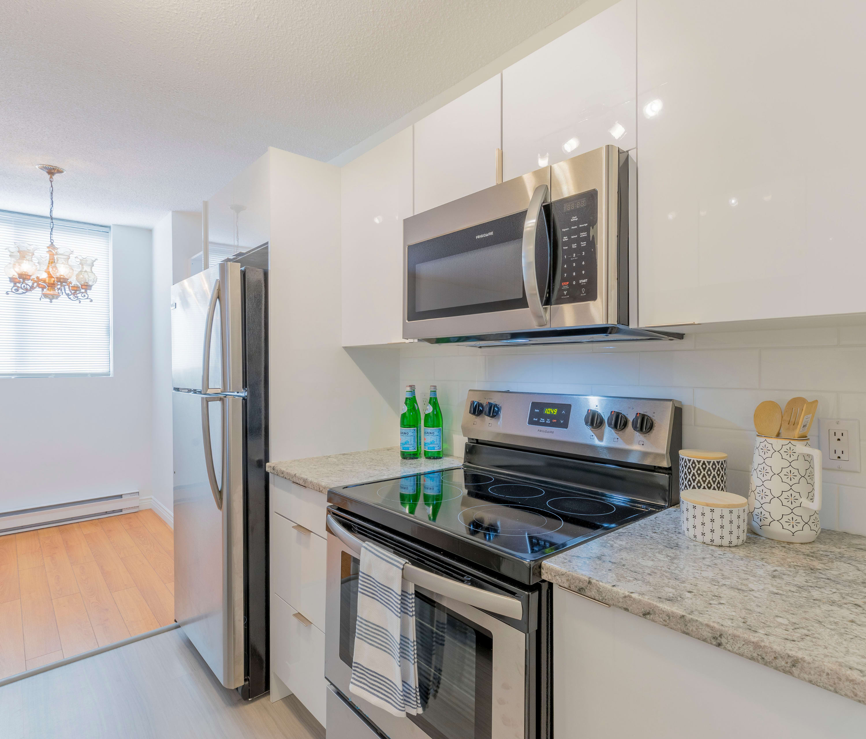Cameron Arms Apartments - Two Bedroom Small 3