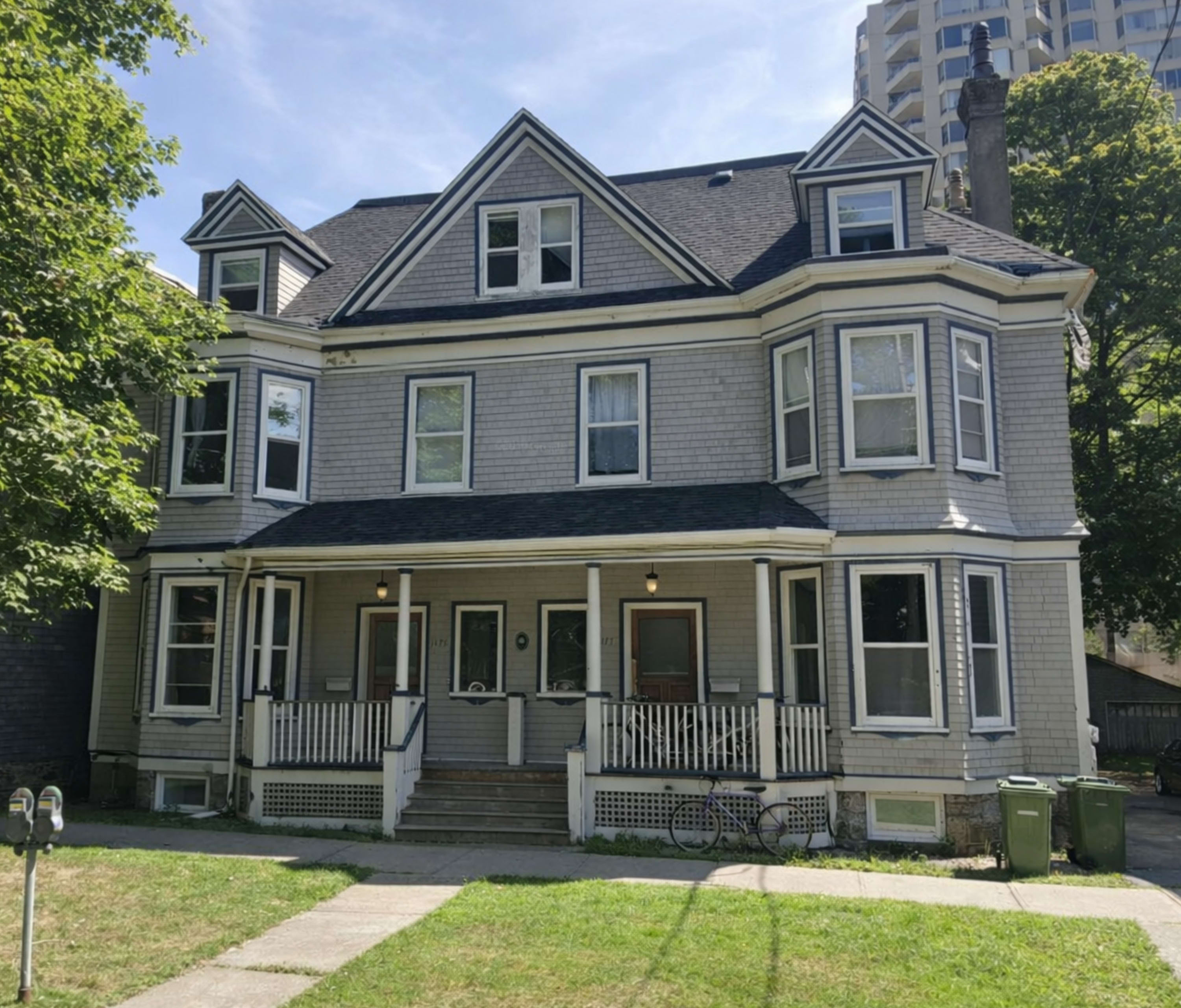 Photo 2 of 1477 and 1479 Carlton Street - 6 Bedroom - $3780 rental property