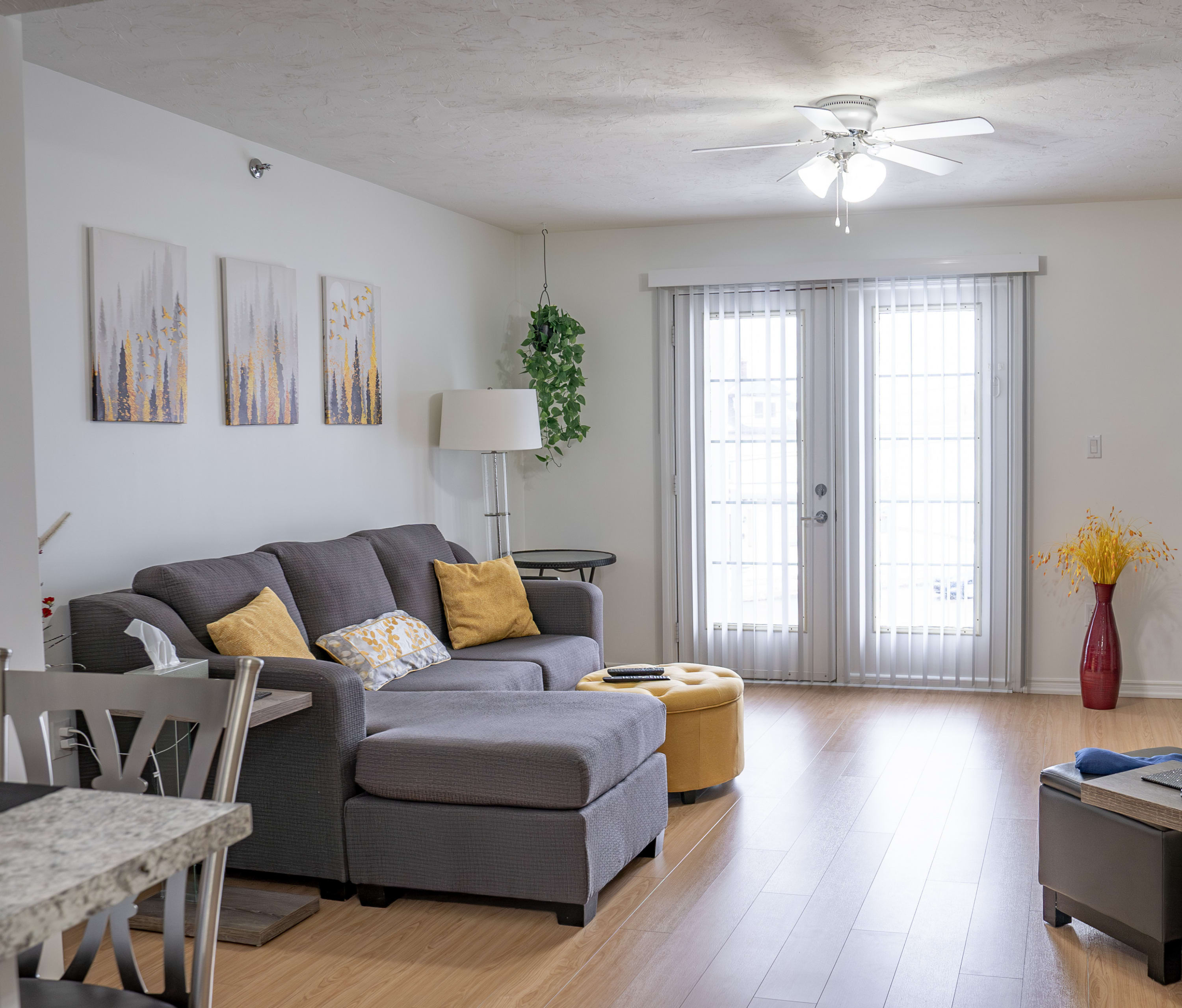 Photo 3 of Eagle Ridge Estates - Two Bedroom - 962 Ft² - $1450 rental property