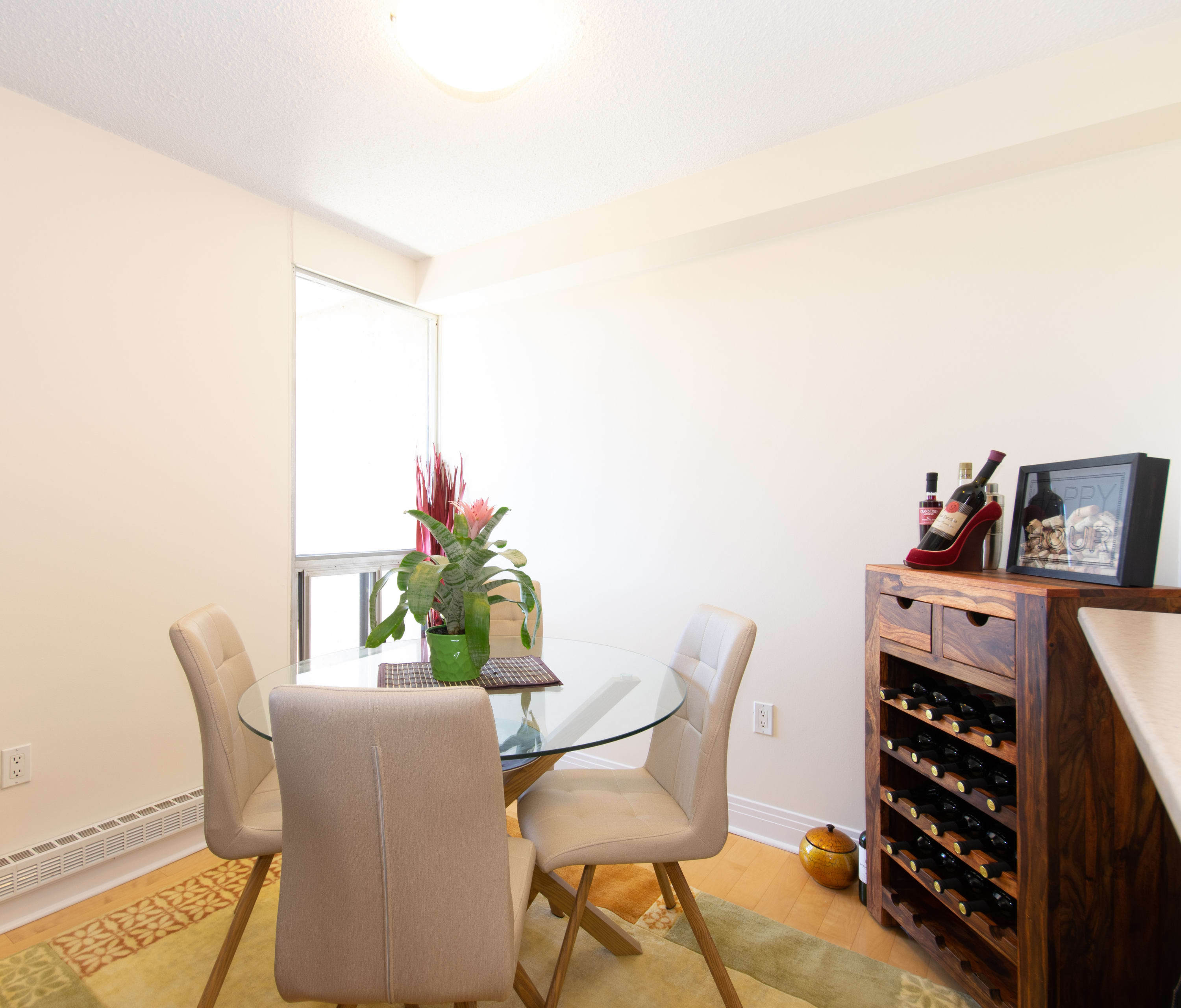 Photo 2 of Forest Hill Towers - Two Bedroom - 879 Ft² - $1745 rental property