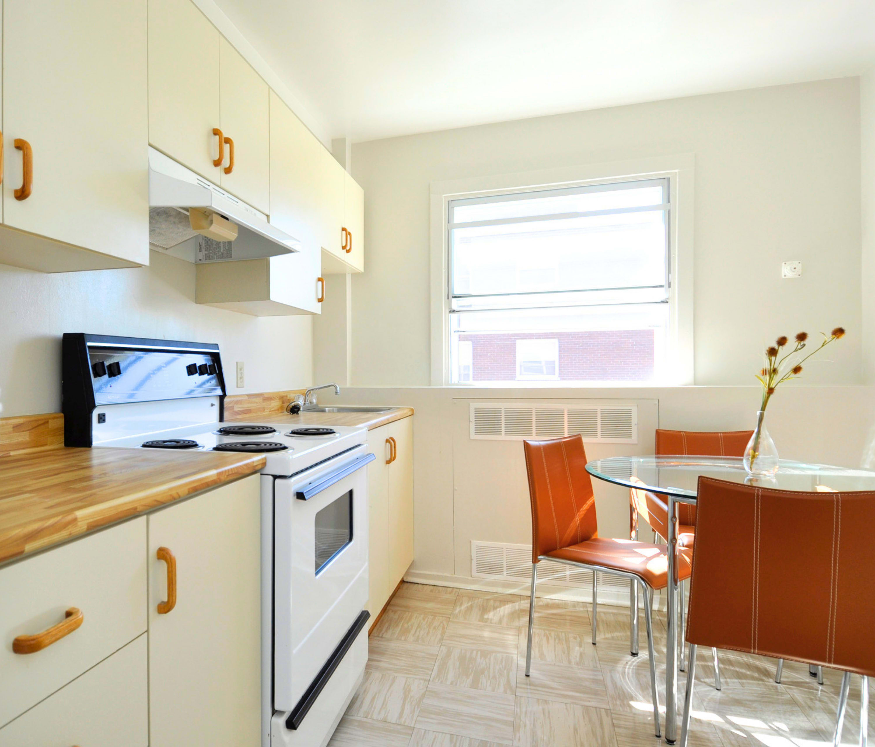 Photo 3 of Lakefront Apartments - Two Bedroom - 758 Ft² - $1795 rental property