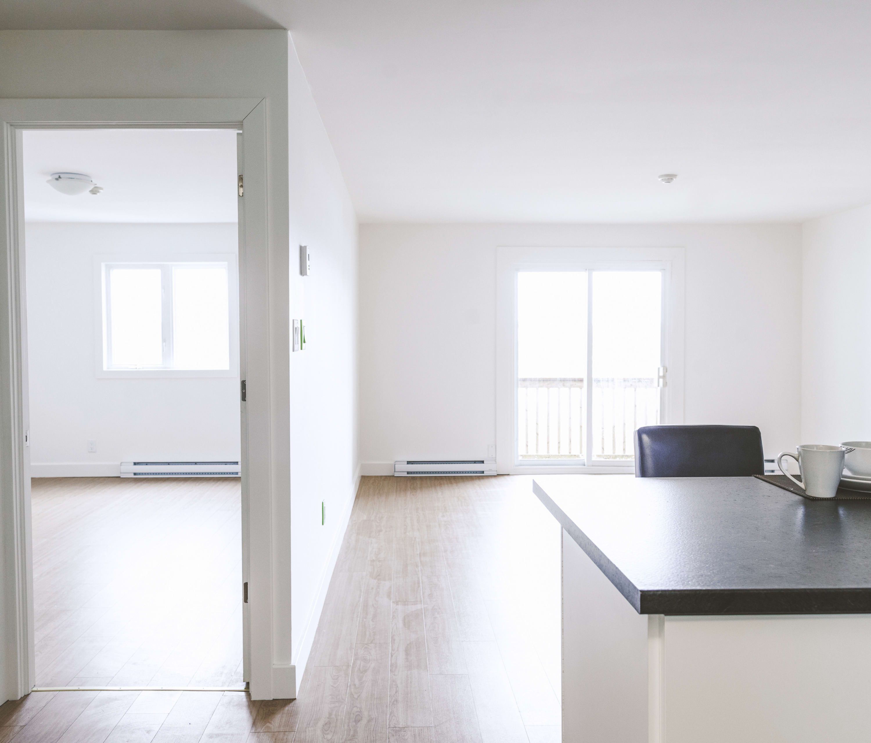 Photo 3 of Pleasant View Manor - One Bedroom - 669 Ft² - $1525 rental property