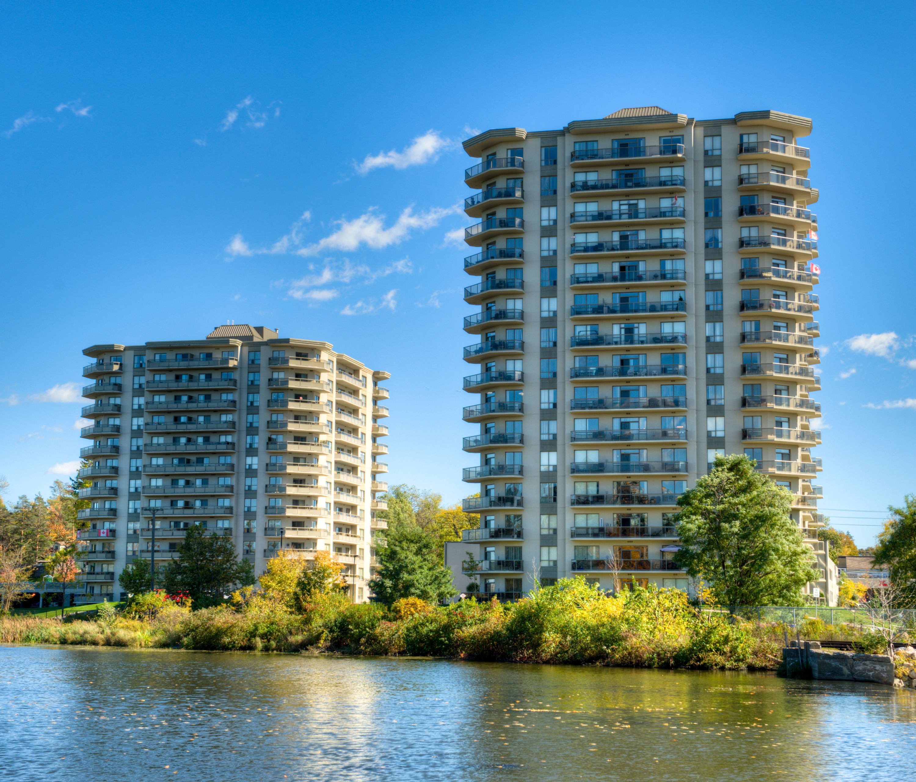 Photo 2 of 100 Eagle Street (Rivers Edge II) - 1 Bedroom - 600 Ft² - $1725 rental property