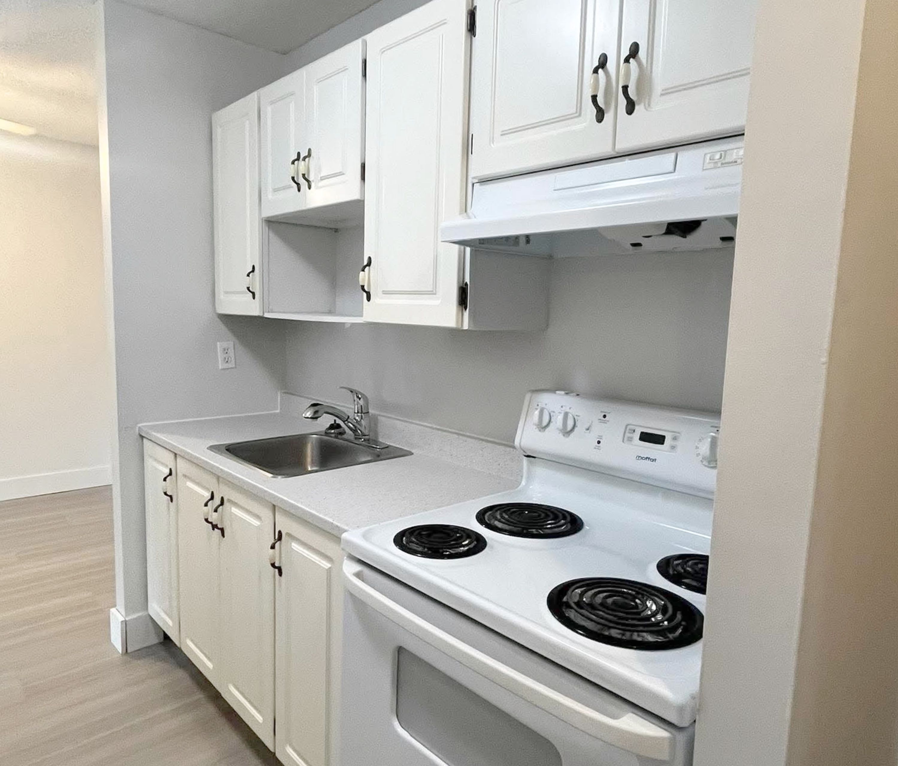 Photo 2 of Rutledge Manor - One Bedroom - 788 Ft² - $1525 rental property