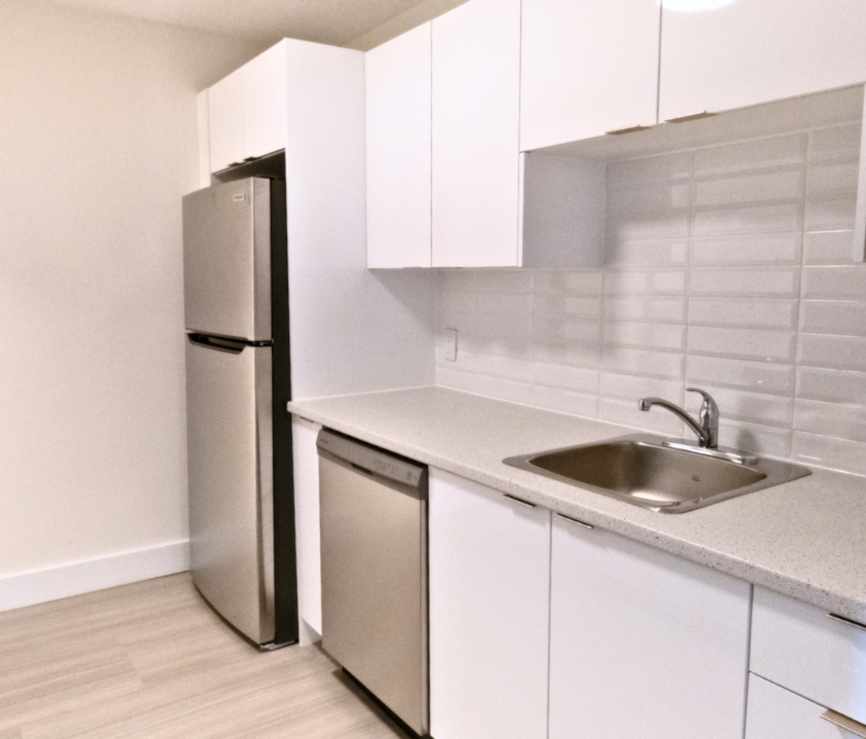 Photo 3 of Veronica Drive - Two Bedroom - 875 Ft² - $1695 rental property