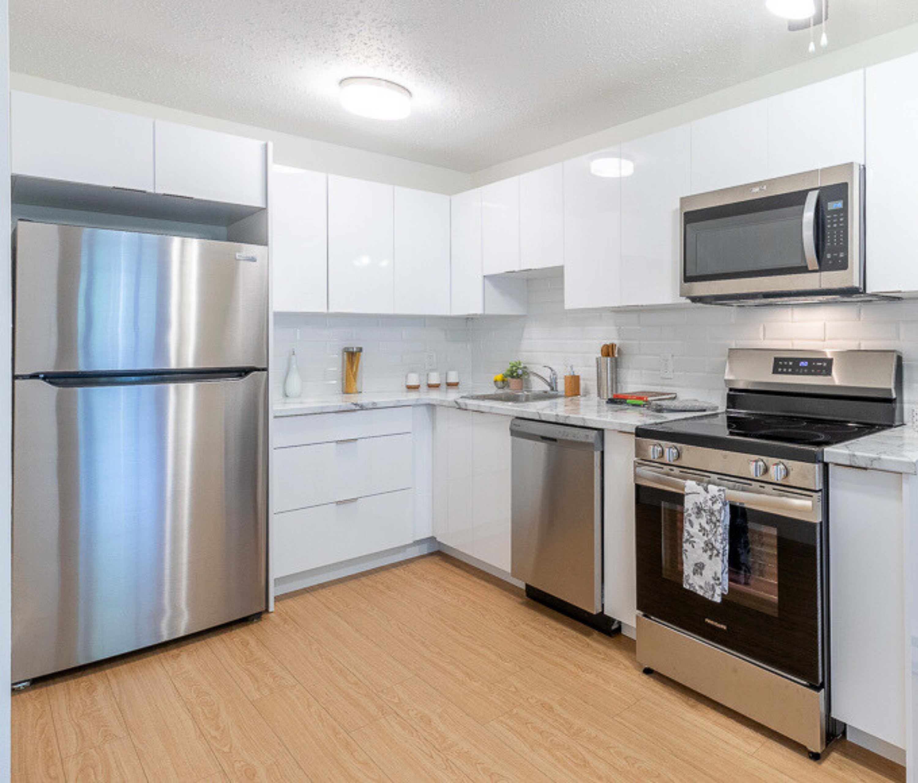 Photo 3 of Woodhaven Apartments - One Bedroom - 578 Ft² - $1395 rental property