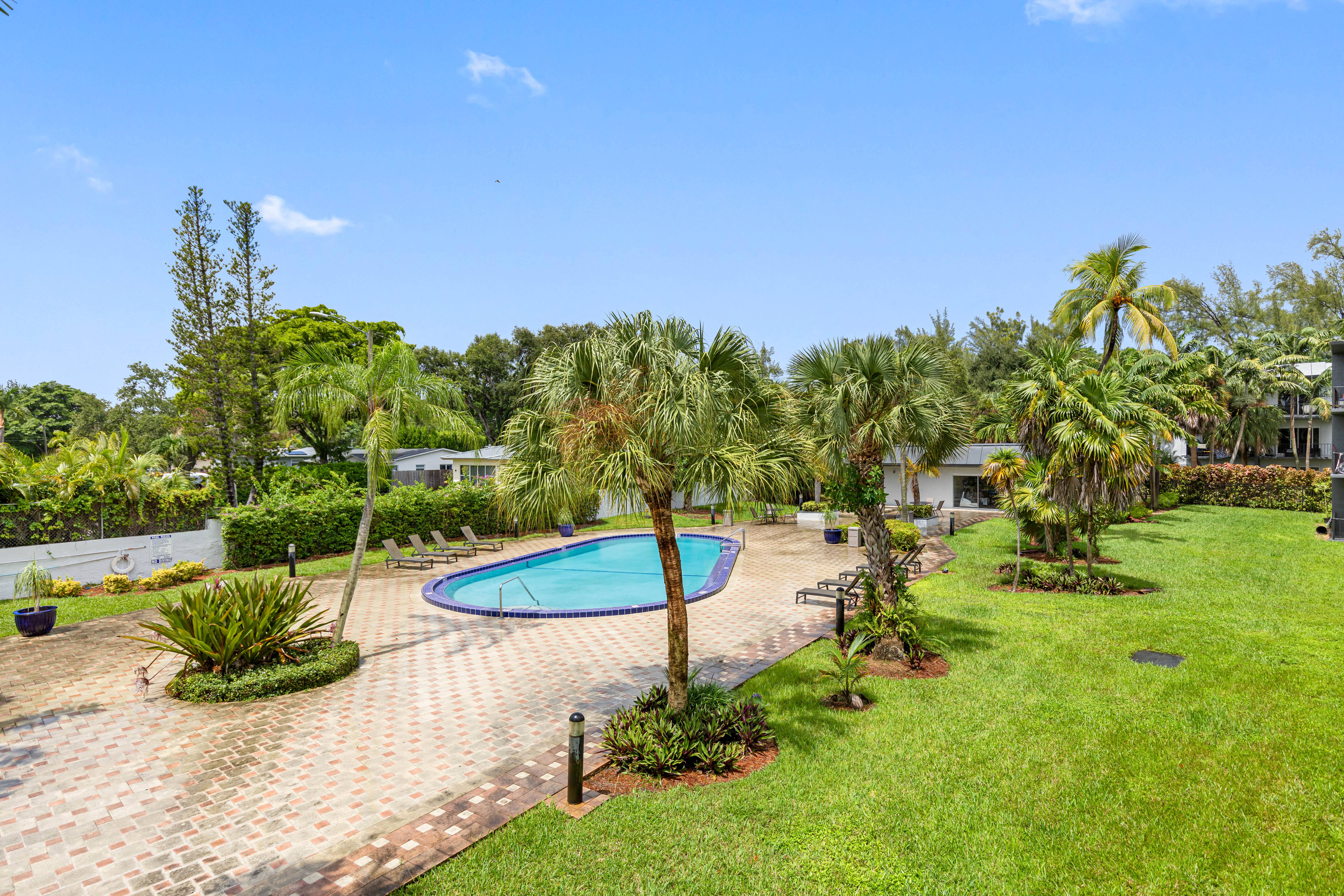 Arbors Aventura 2 of 9