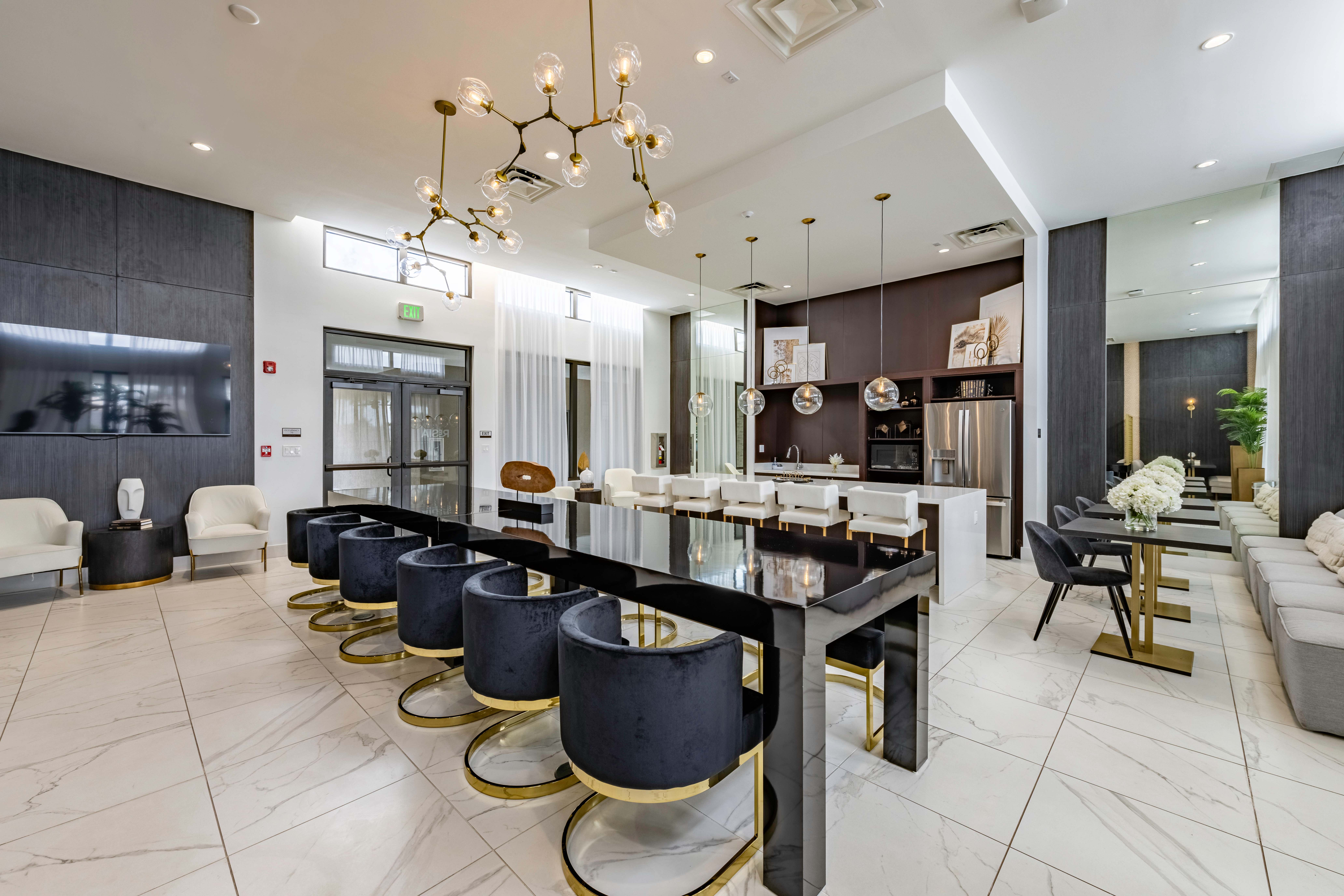 Resia Biscayne Drive 2 of 7