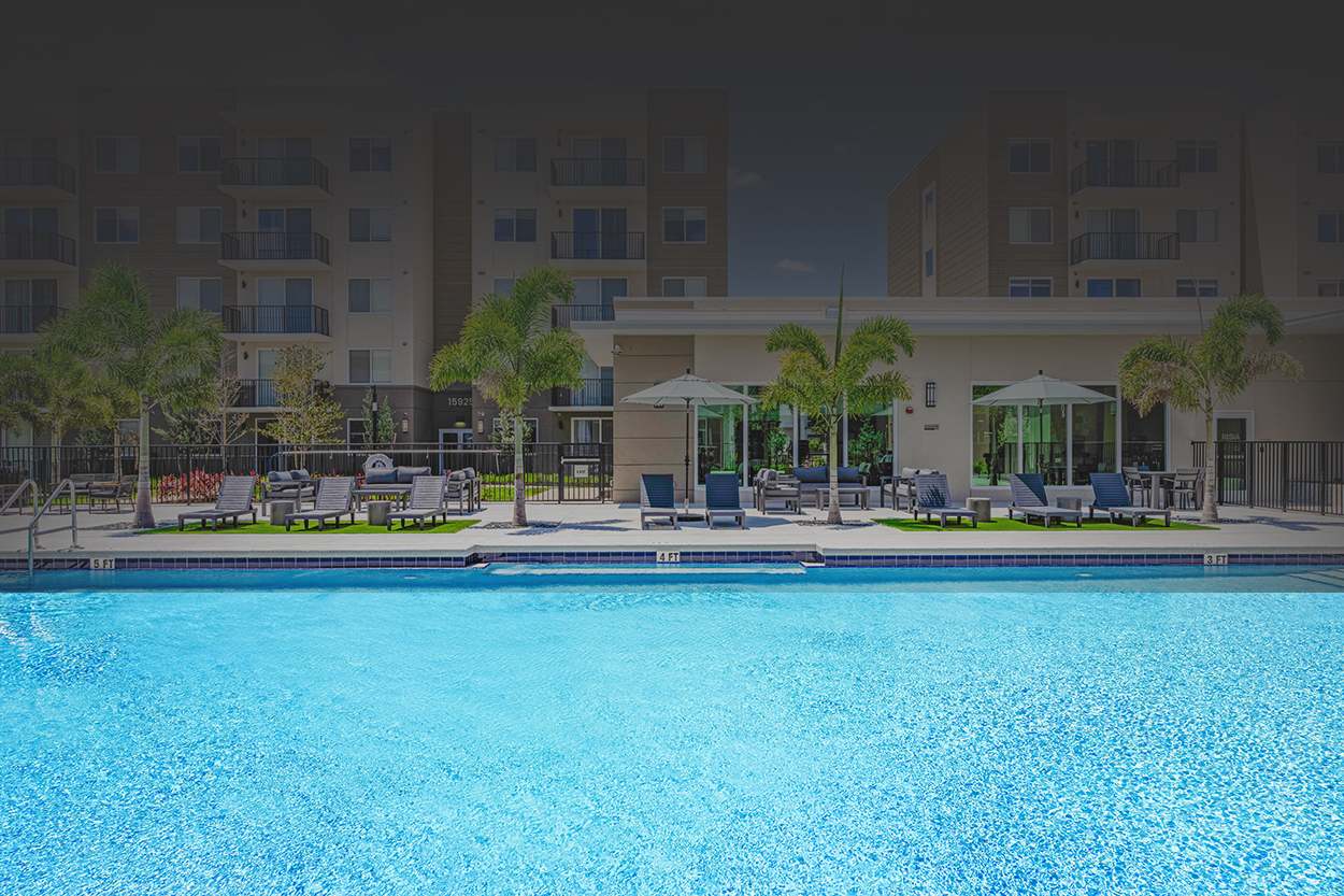 Resia Golden Glades 2 of 8