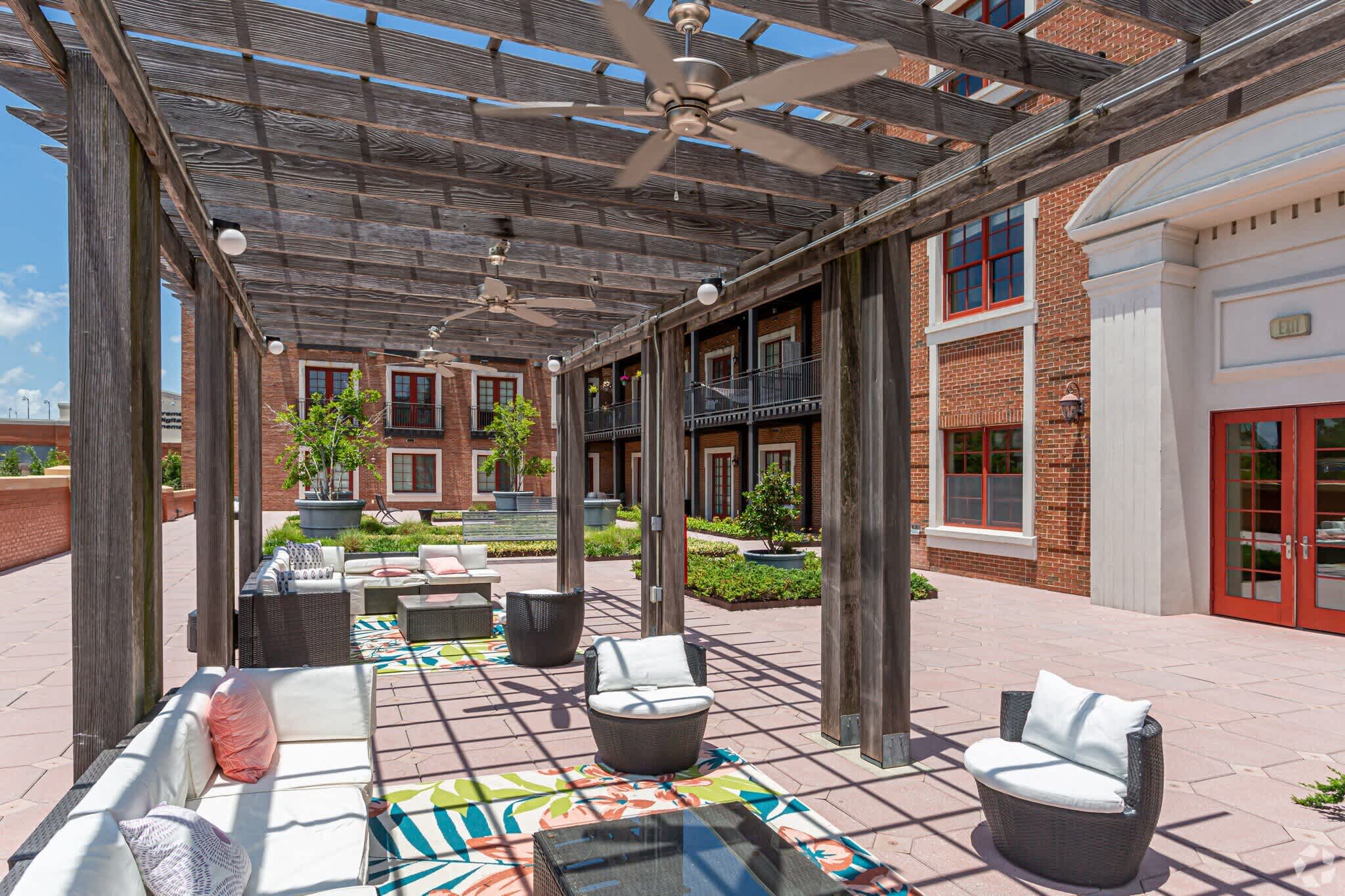 Terraces at Perkins Rowe 3 of 9