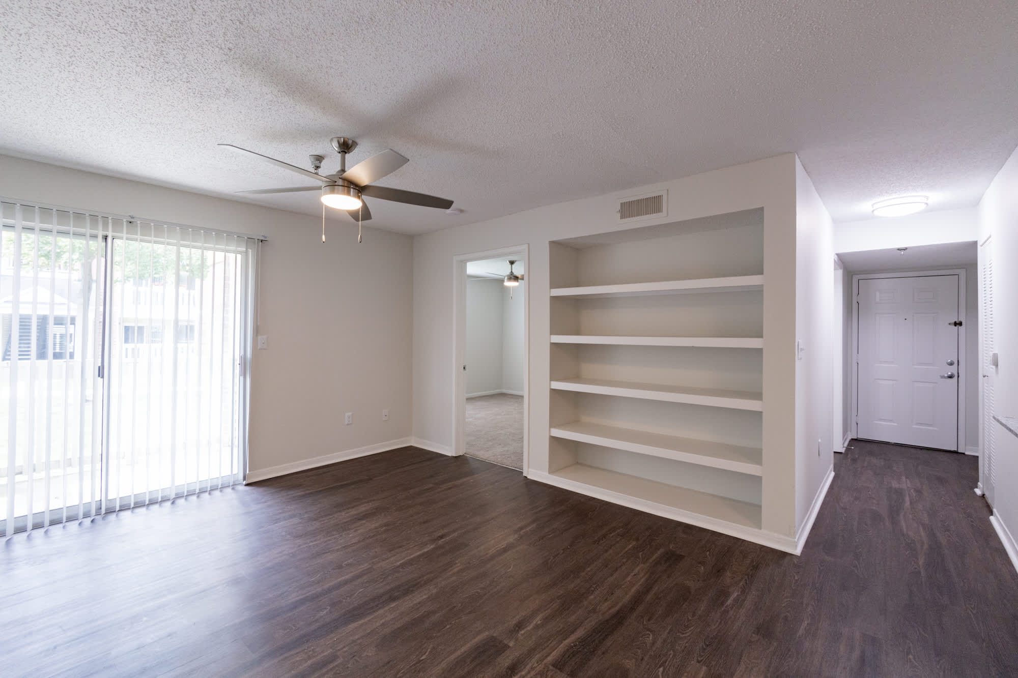 The Residence at White River Apartments 5 of 8