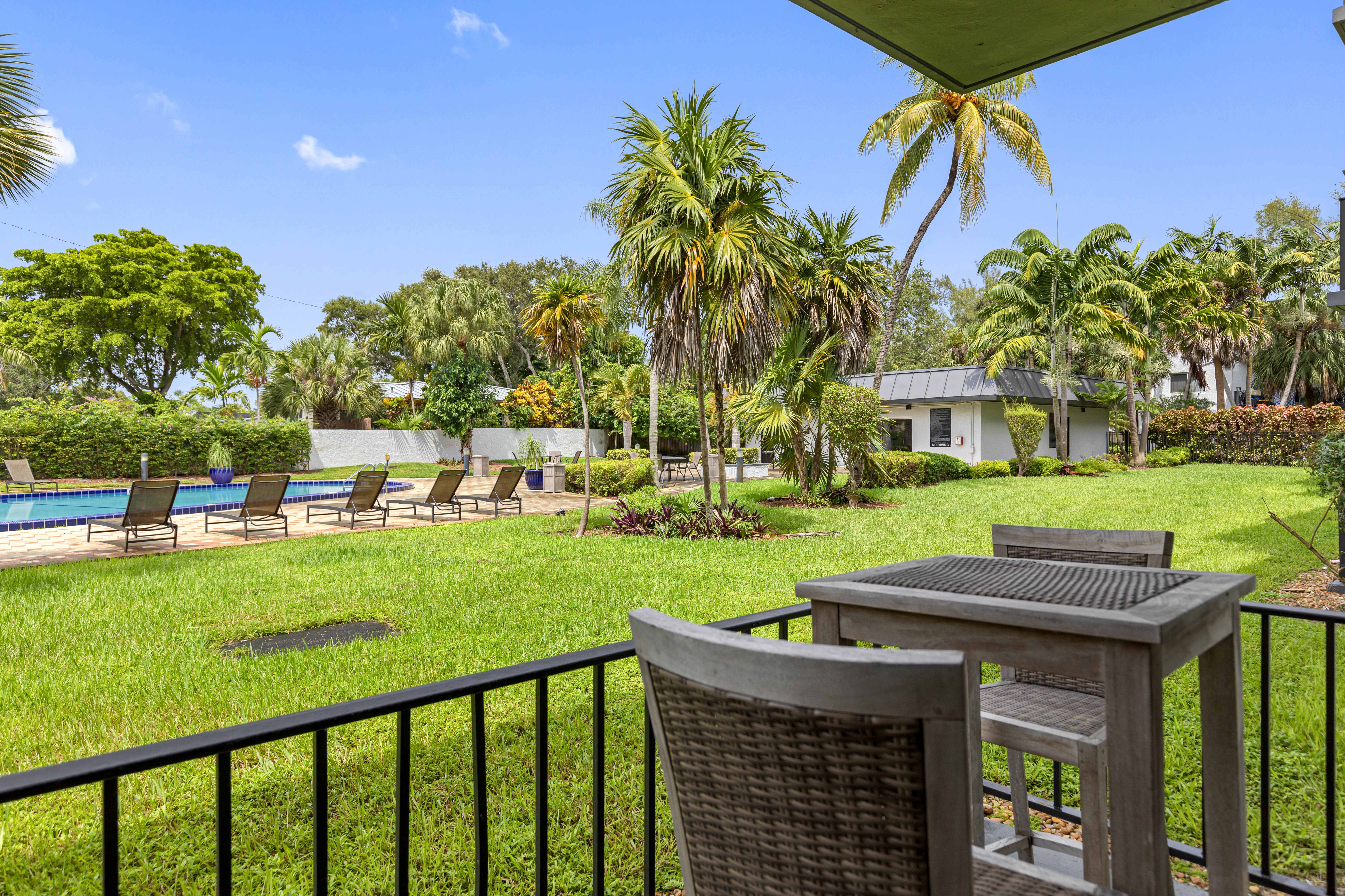 Arbors Aventura 4 of 12
