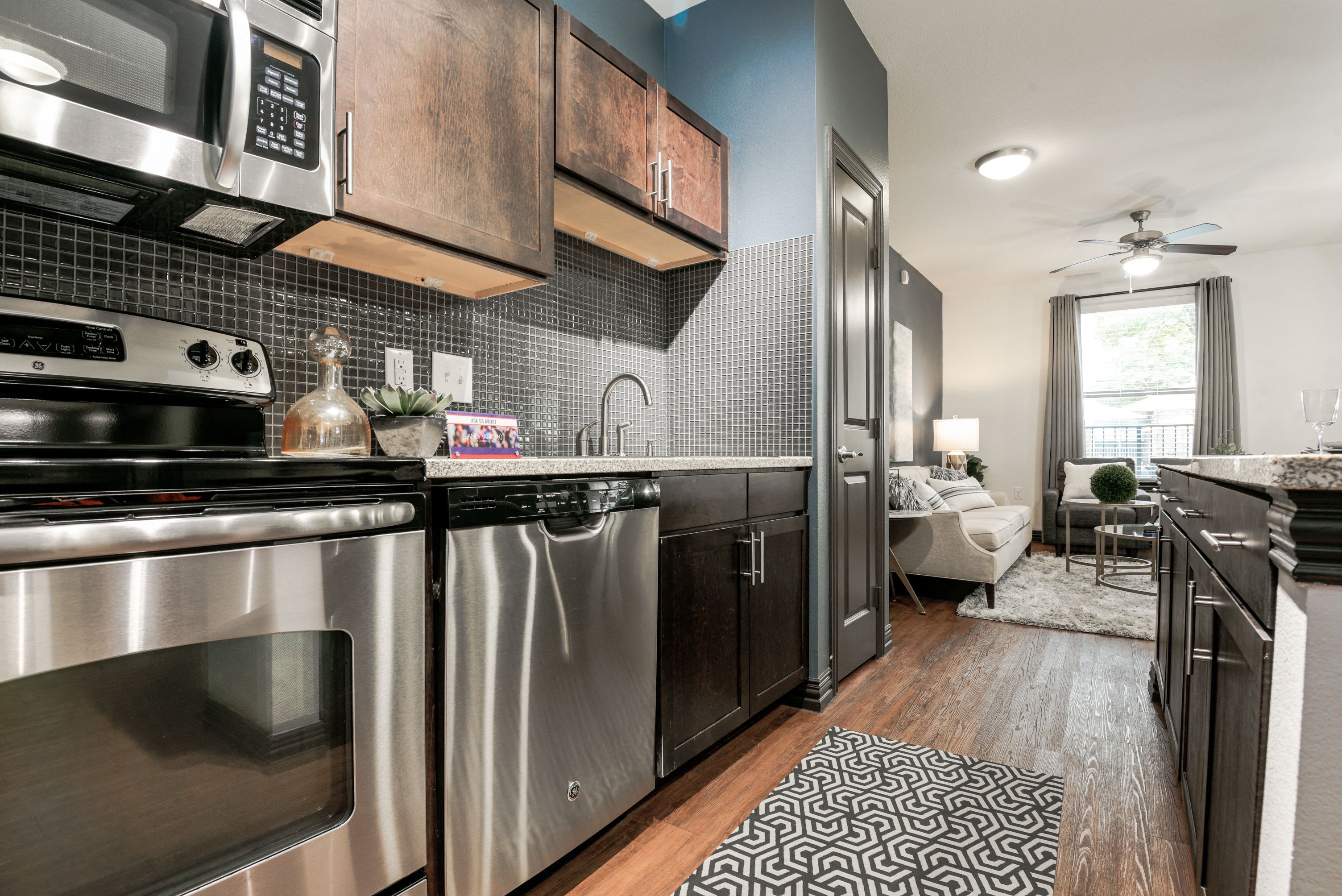 39th Avenue 2 of 6