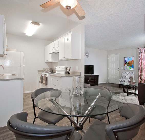 Gramercy Parc Senior Apartments 4 of 12