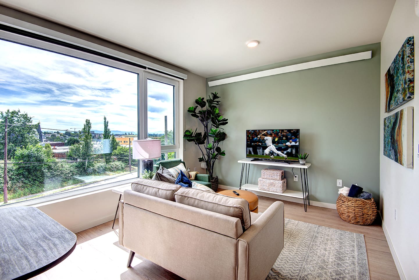 Ivanhoe Village Apartments 2 of 12