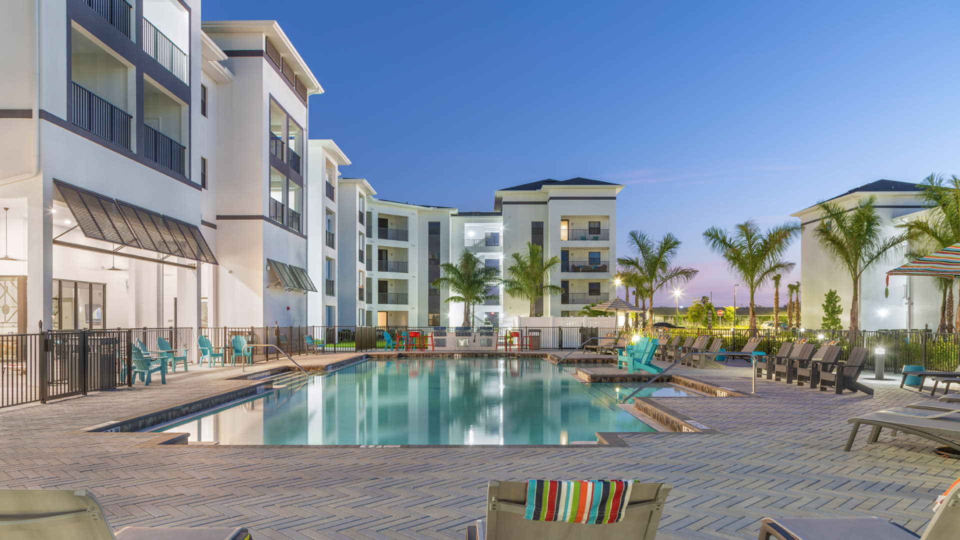 Photos And Video Of Grand Central Apartments In Fort Myers Fl