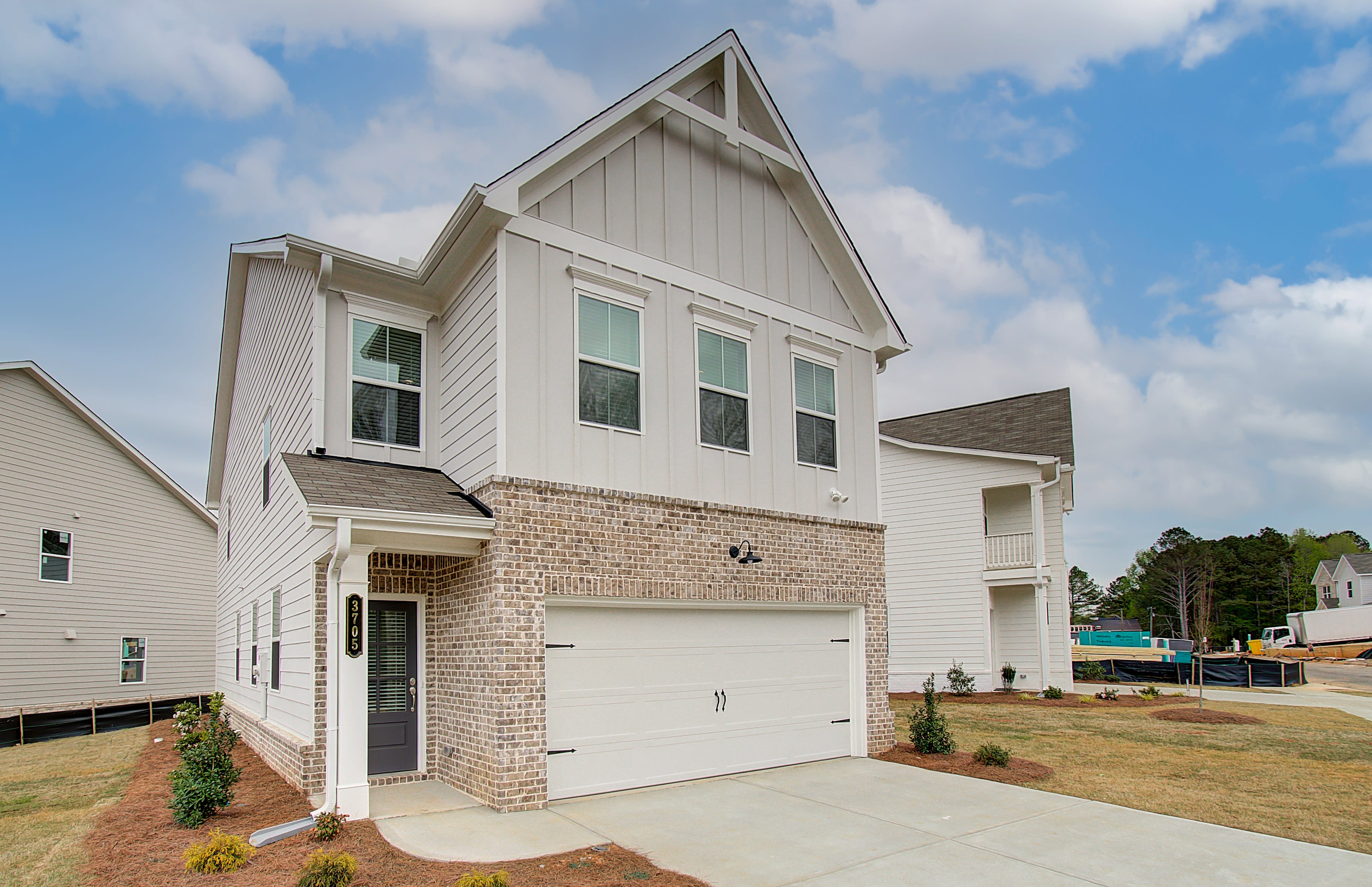 West Oak Trace exterior home view - Powder Springs, GA