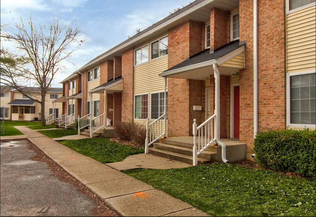 Apartments In Battle Creek Mi Arbor Pointe Townhomes