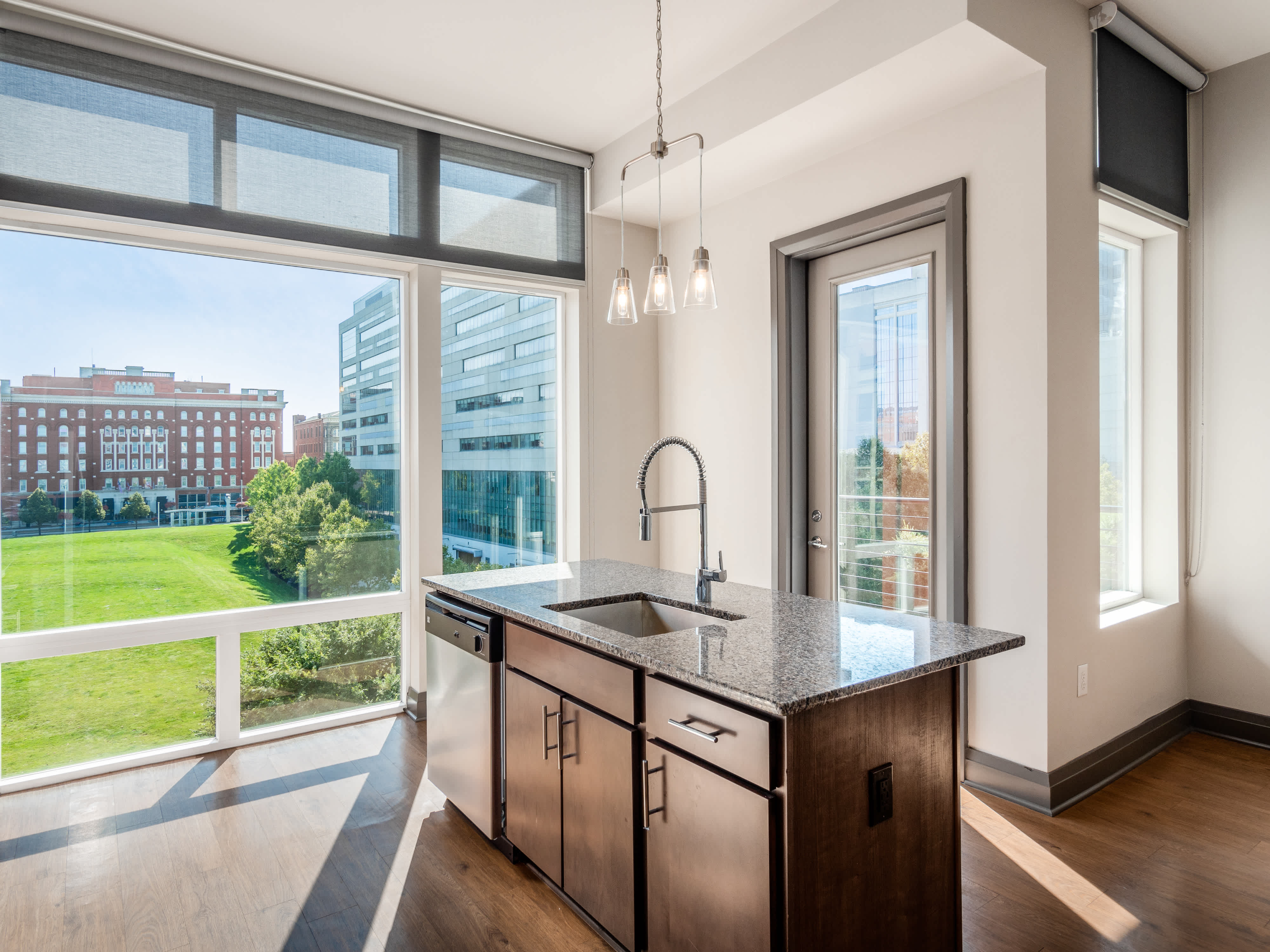 303 Front St 3 of 5