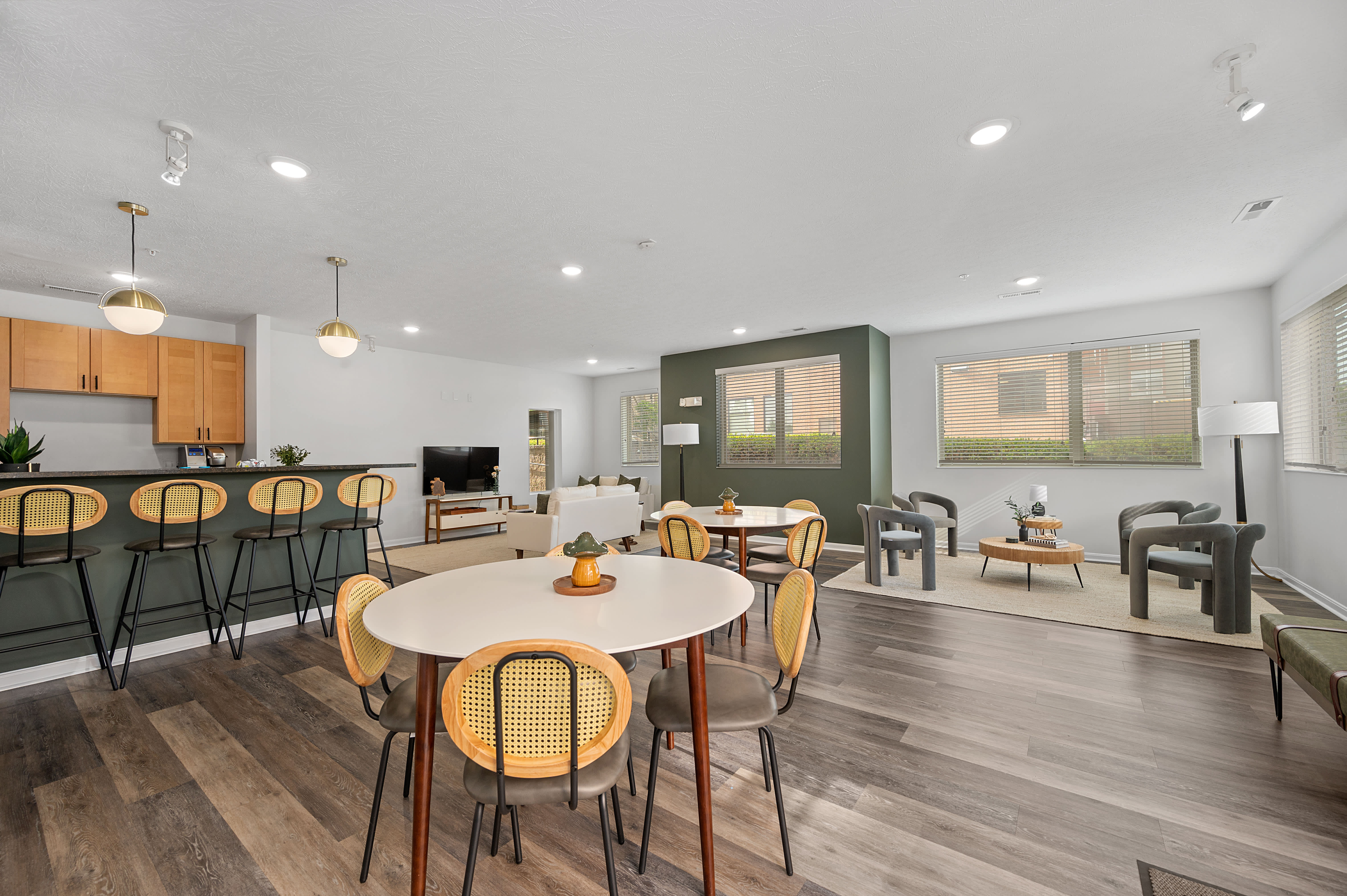 DeSales Flats Apartments 6 of 12