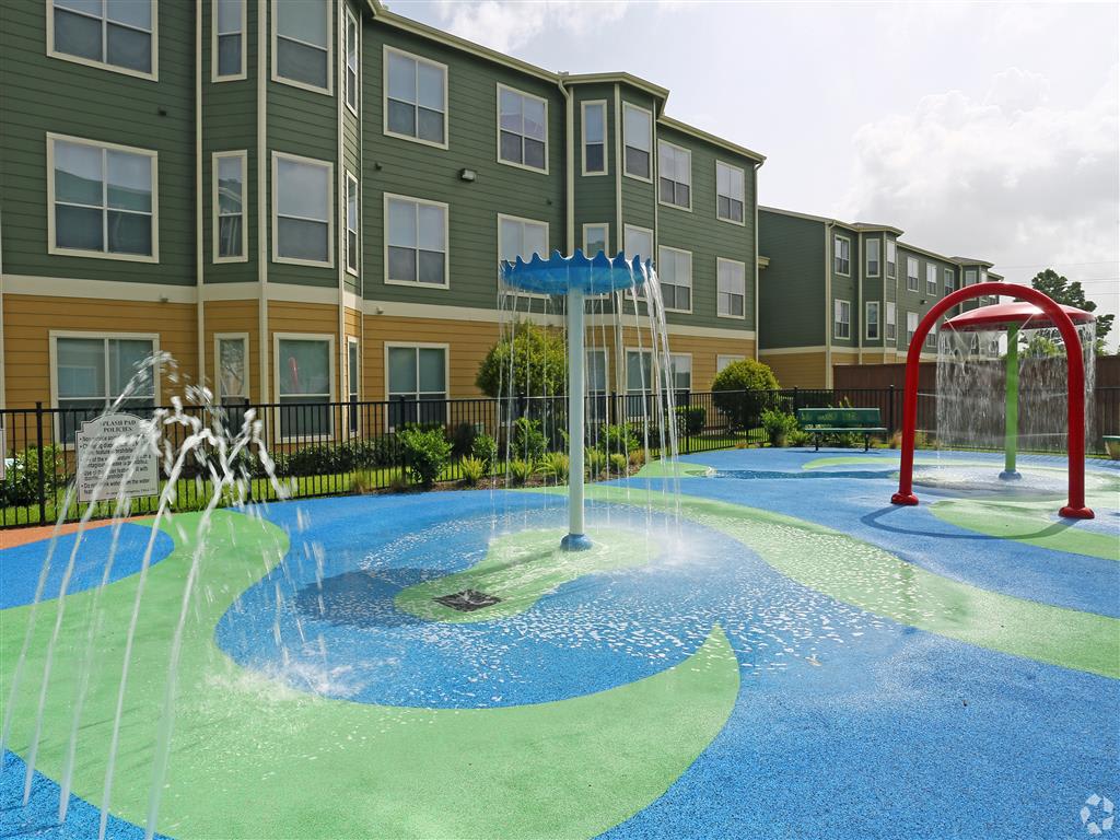 Apartments On Hollister And 290 The Estates At Hollister