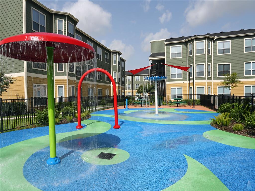 The Estates At Hollister Apartments In The 77040 Area