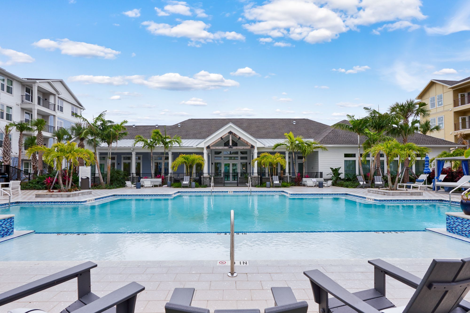 Mason Stuart poolside sundeck - Stuart, FL