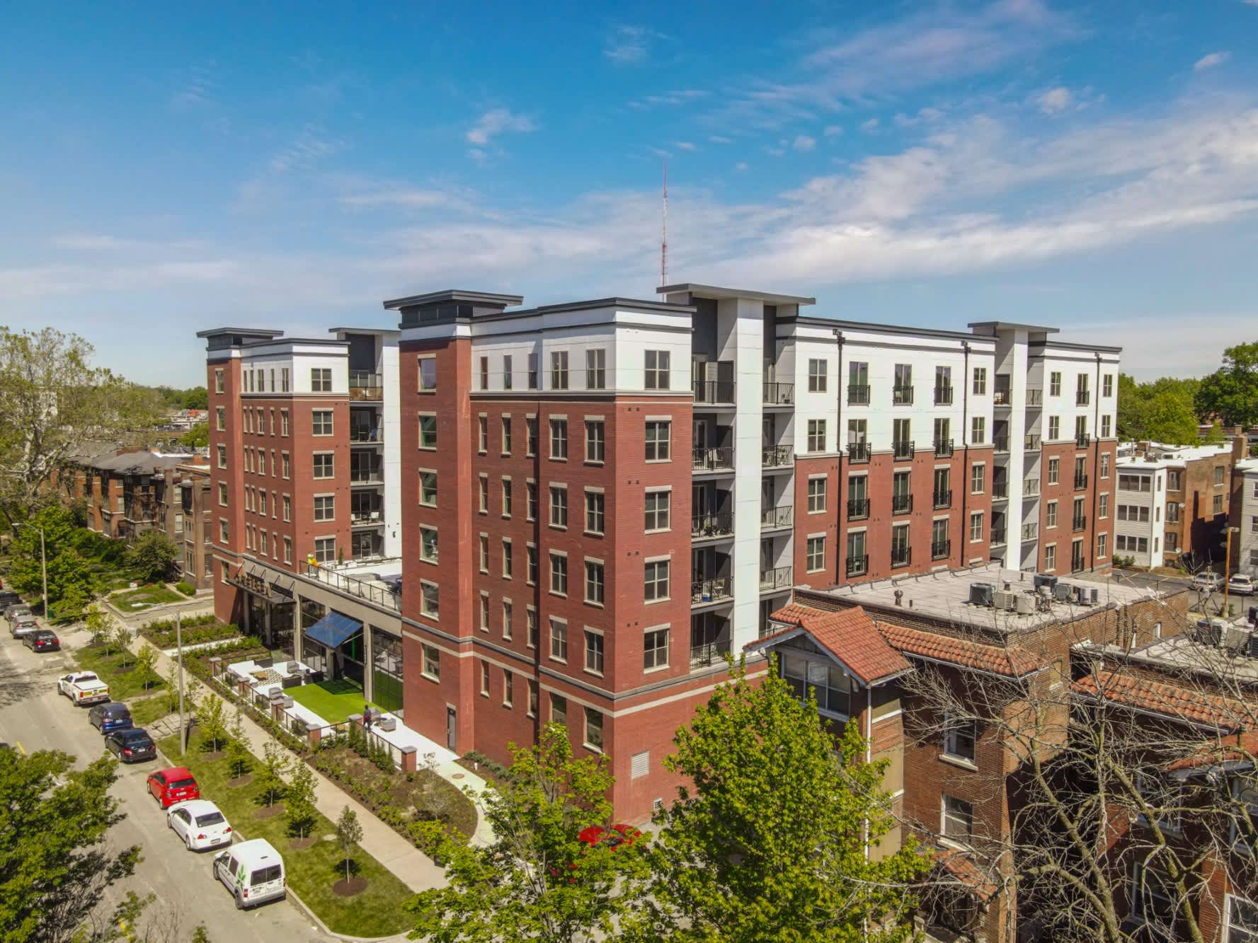 Chelsea exterior building view - St Louis, MO