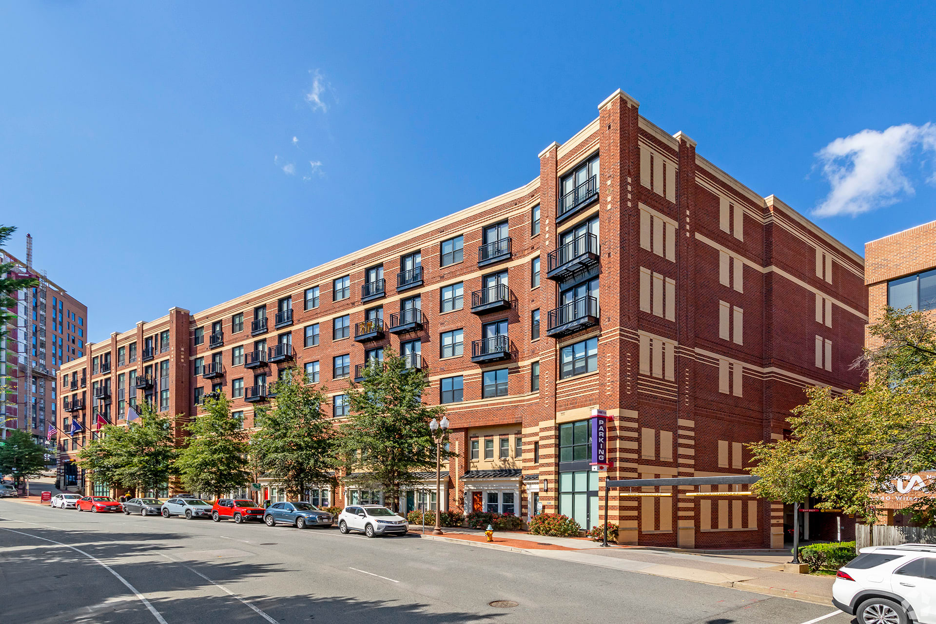 19Nineteen exterior building - Arlington, VA