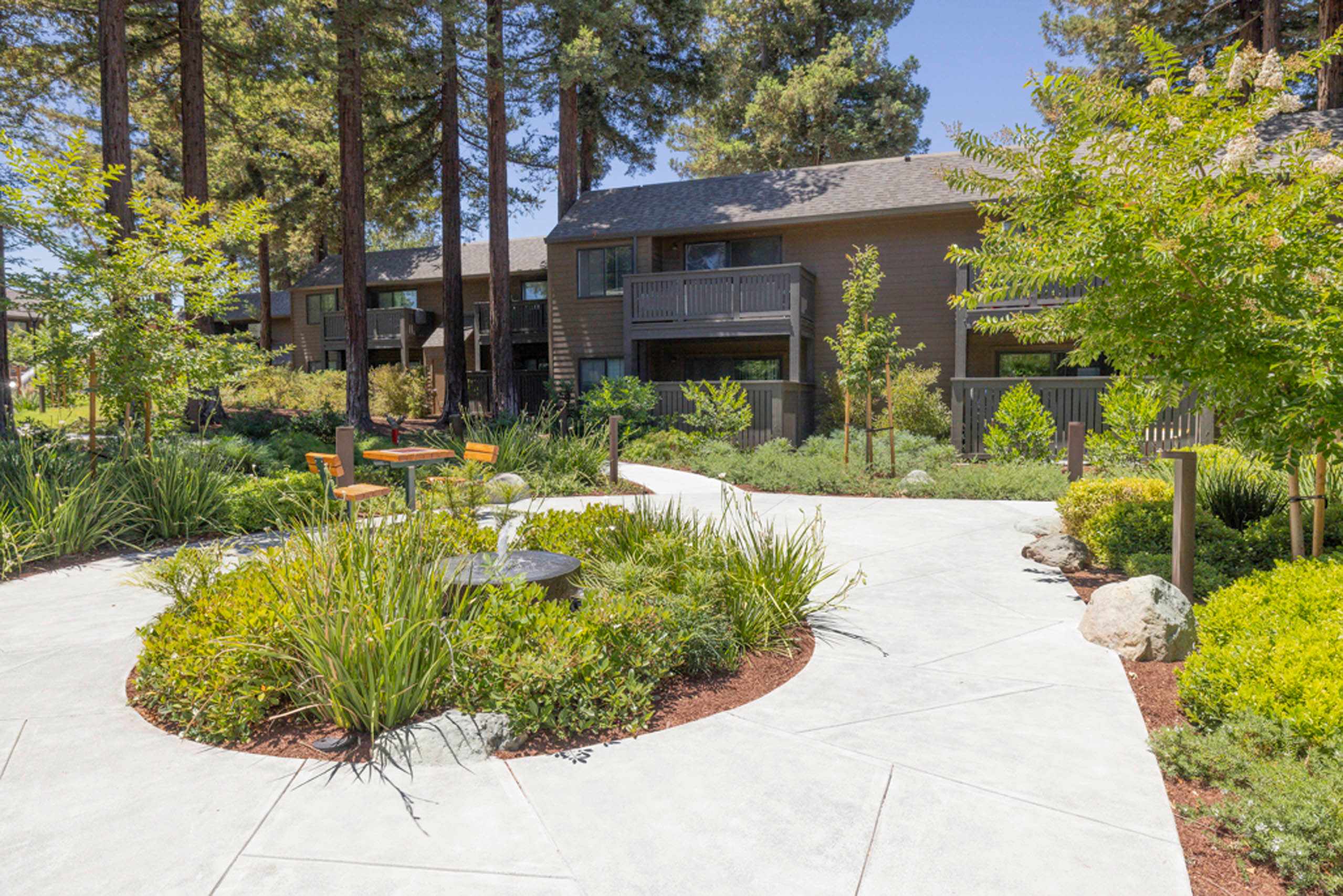 Old Orchard Apartments exterior community photo - Santa Clara, CA