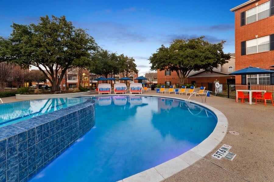 Pool at Chapel Hill (2 of 2)