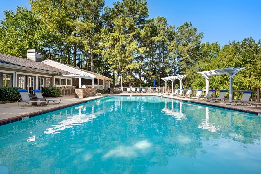 Pool at Paramont (2 of 2)
