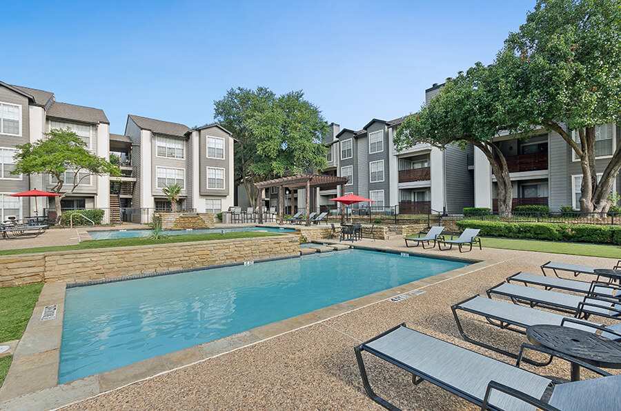 Pool at Cobblestone (2 of 7)
