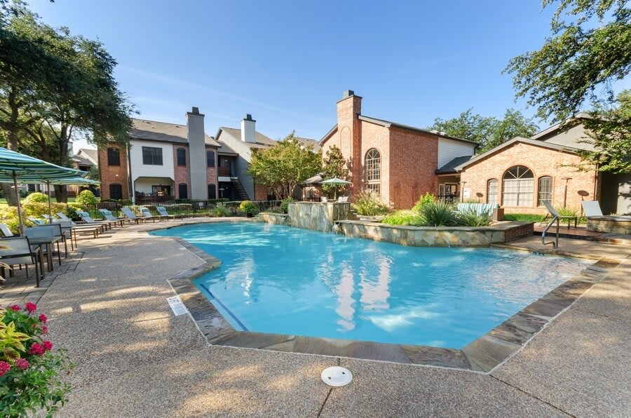 Pool at Pointe at Fair Oaks (3 of 4)