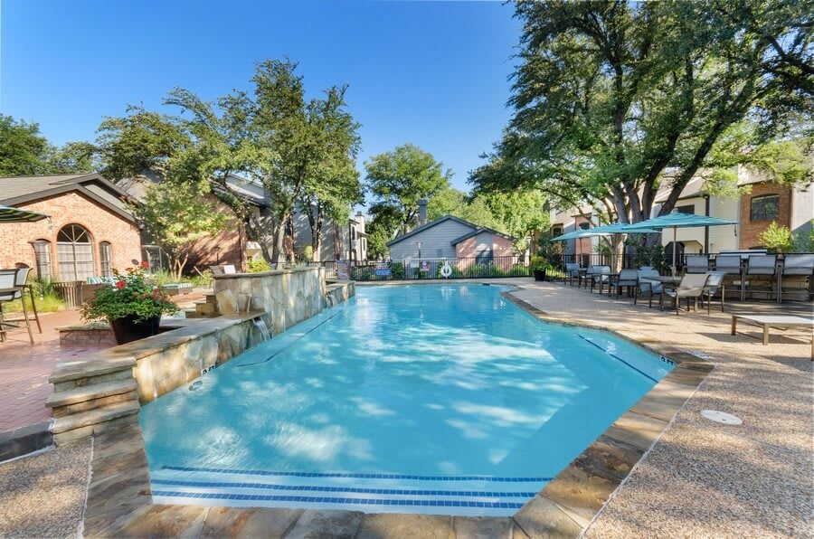 Pool at Pointe at Fair Oaks (2 of 4)