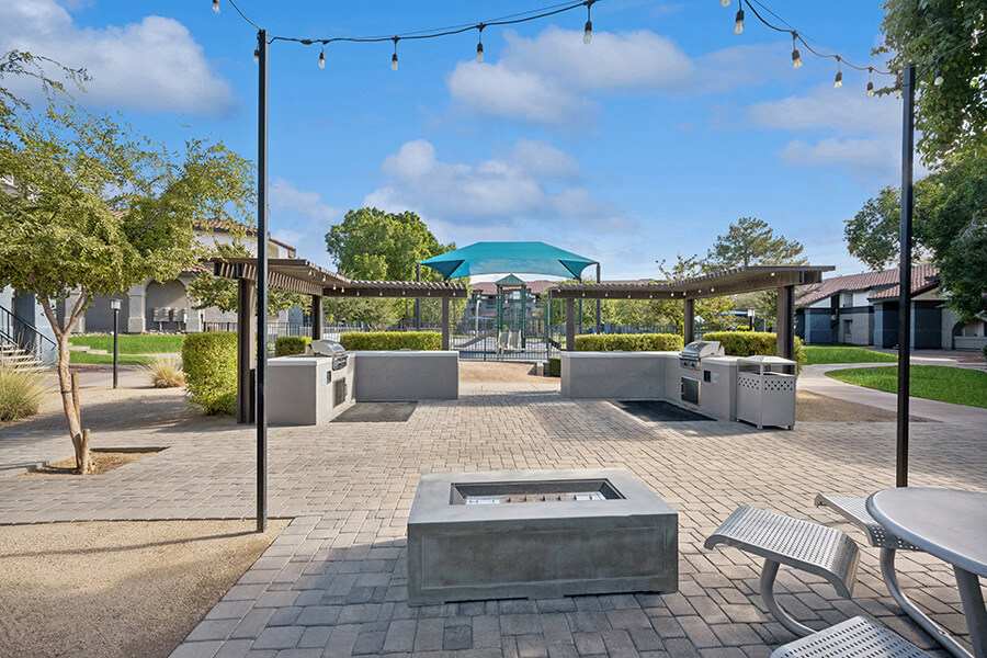 Grill area at Stillwater Apartments