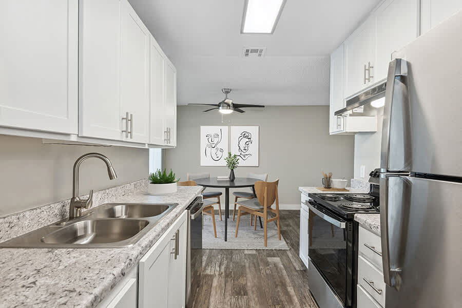 The Peaks on 4th Apartments 6 of 12