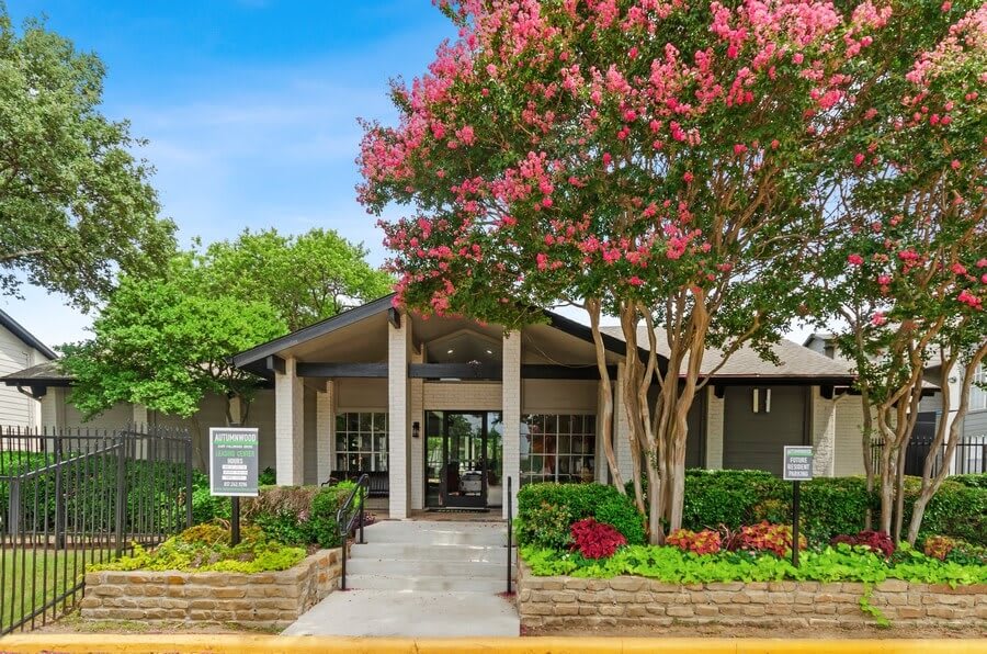 Lobby at Autumnwood