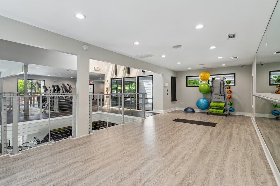 Gym at Dunwoody Village (2 of 6)