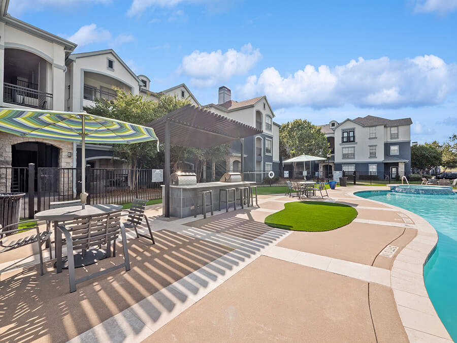 Grill area at Park West