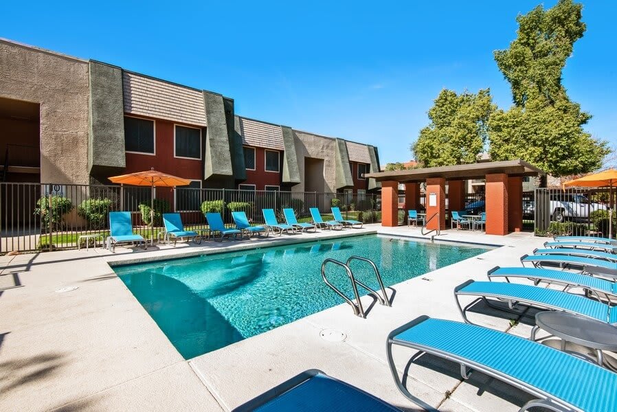 Pool at Saratoga Ridge (2 of 3)