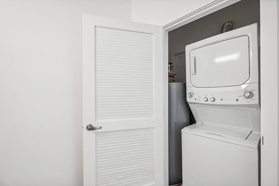 Laundry room at Stella (2 of 2)