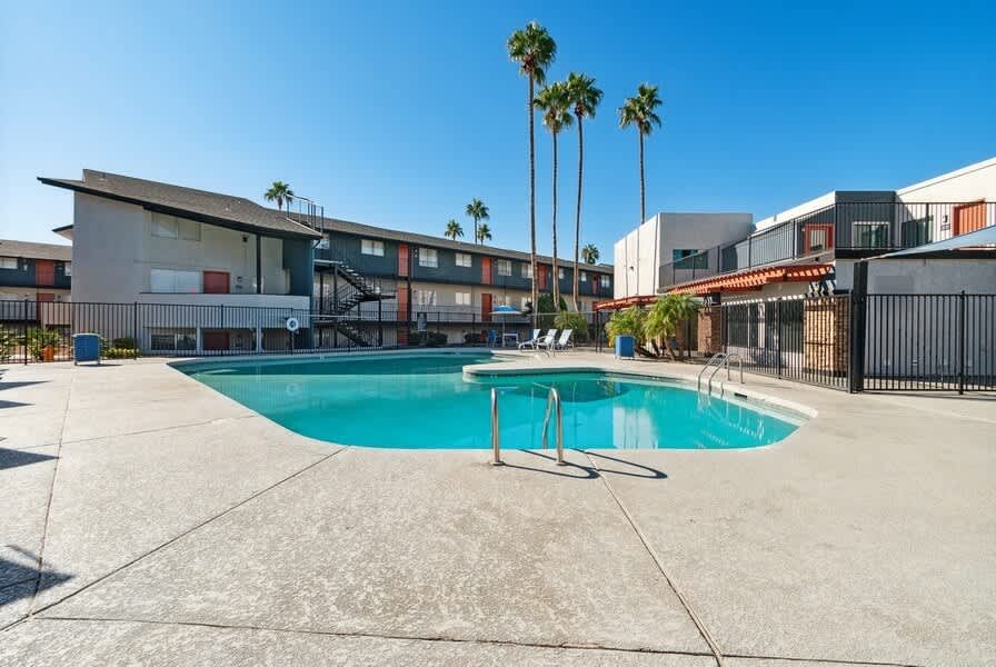 Pool at District at Fiesta Park (2 of 2)