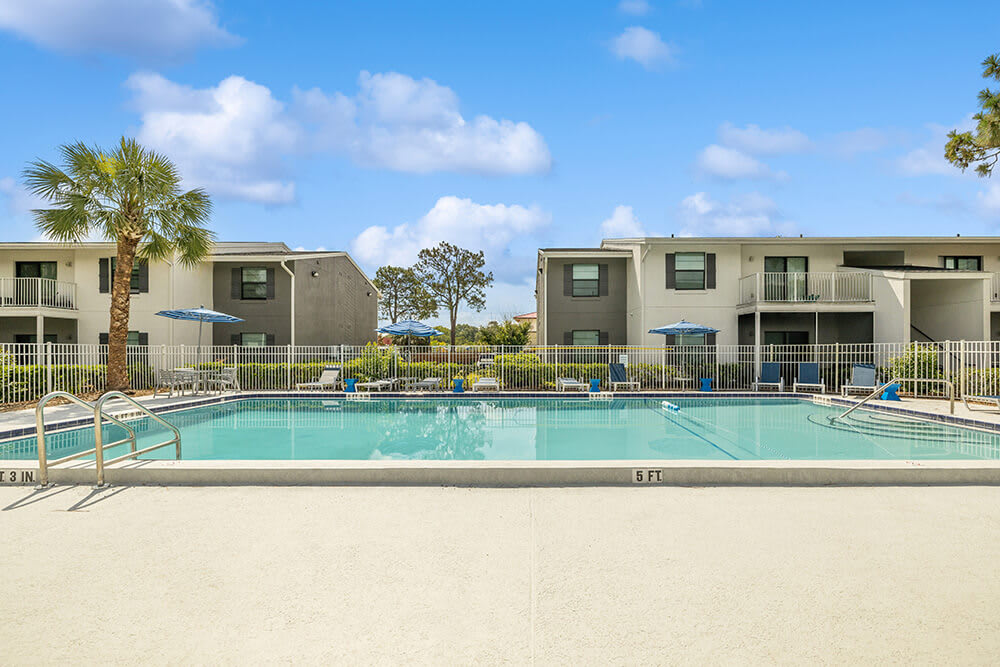 Pool at Arbors at (5 of 6)
