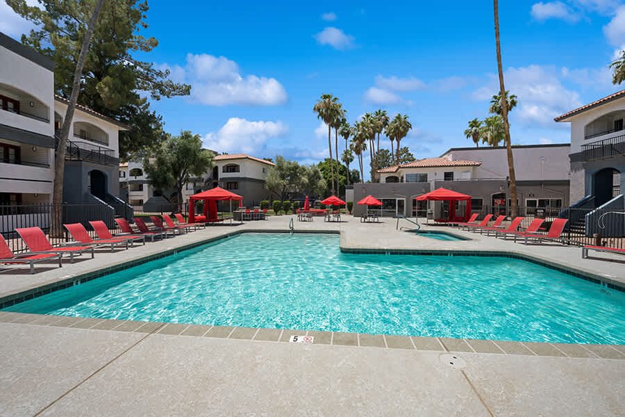 Pool at Country Club Verandas (2 of 3)