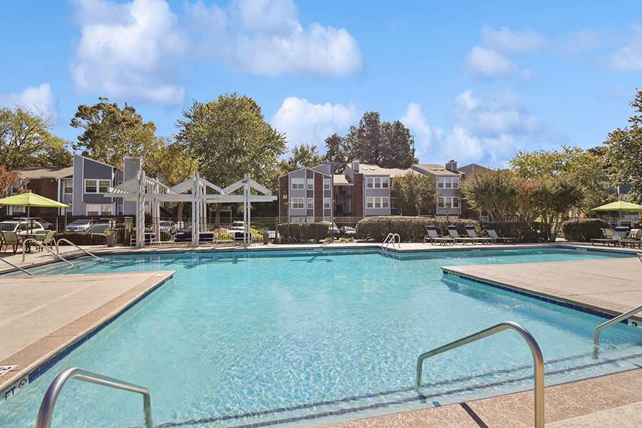 Pool at Abbington Heights (2 of 2)
