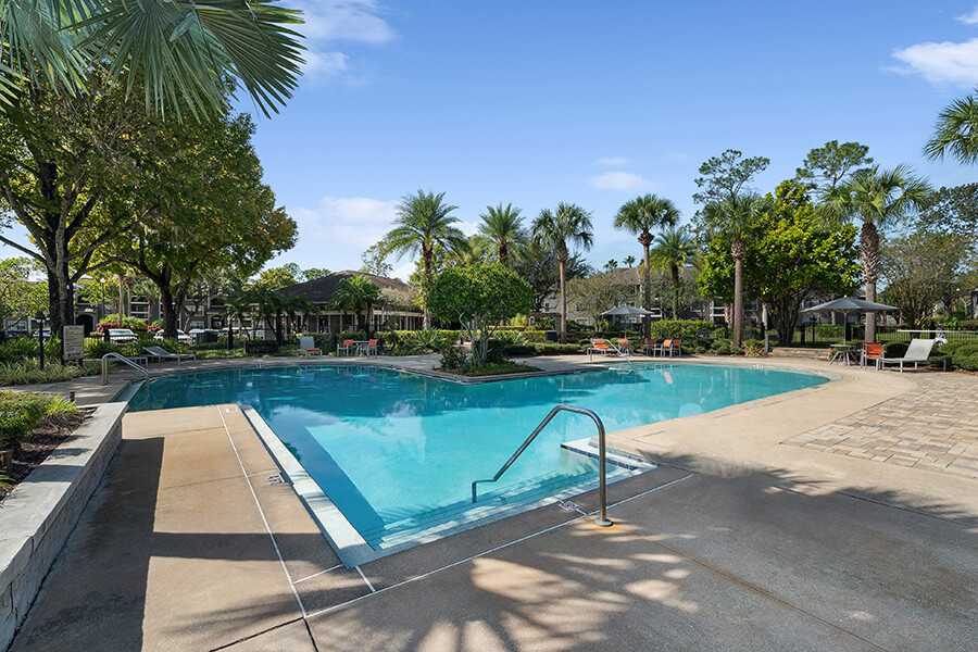 Pool at Fountains at Lee Vista (2 of 4)
