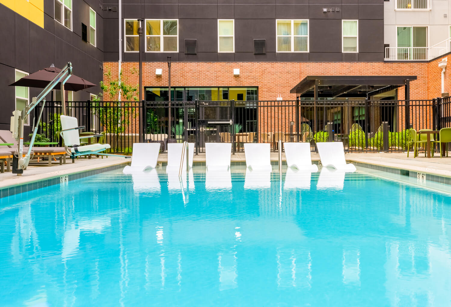 Pool at Stella (2 of 2)