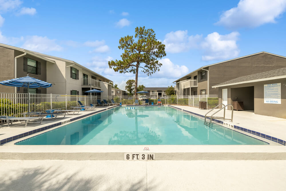 Pool at Arbors at (4 of 6)