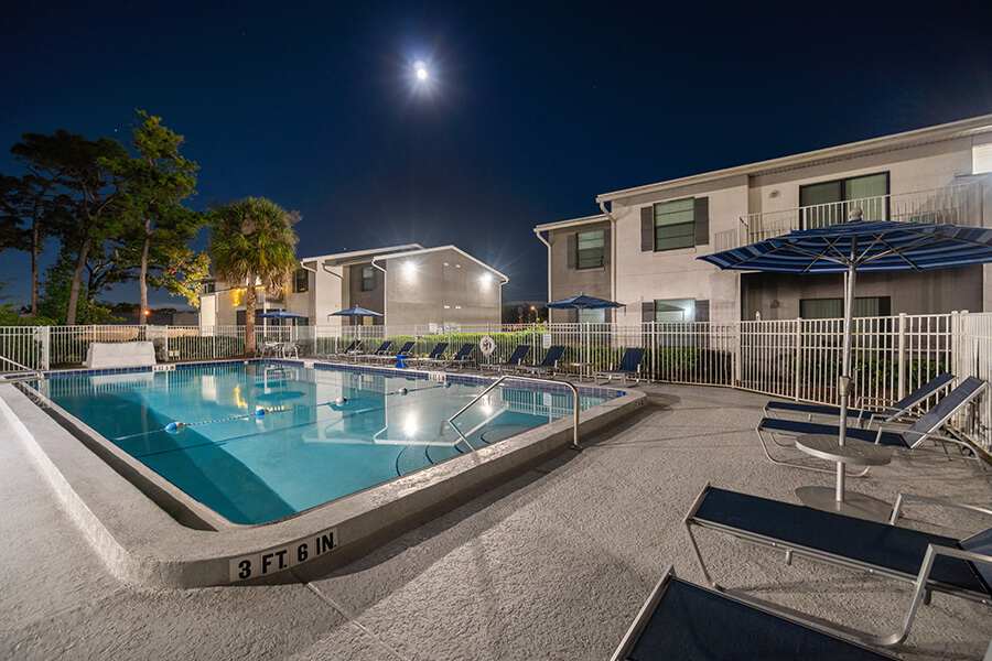 Pool at Arbors at (2 of 6)